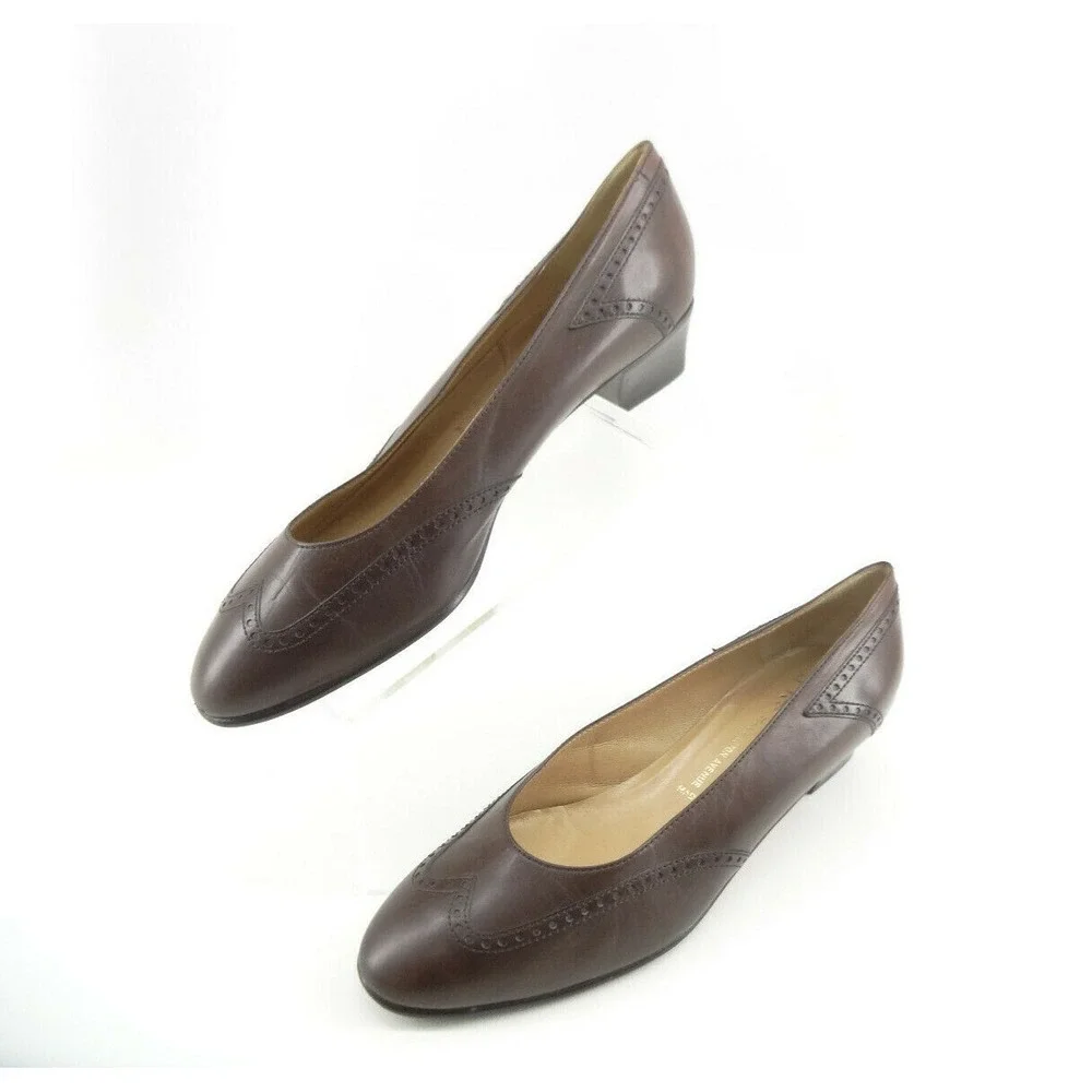 Novella for Classique Shoe Salon Brown Leather Wingtip Block Heel‎ Shoes SZ 39.5